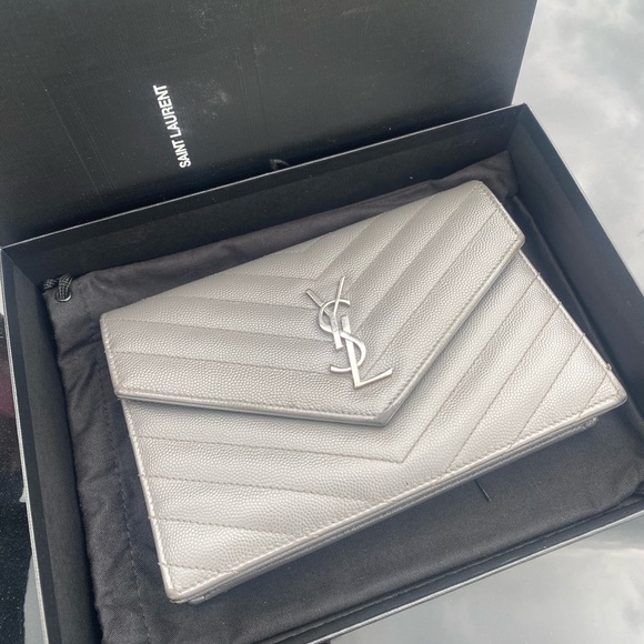 Yves Saint Laurent YSL wallet on chain bag